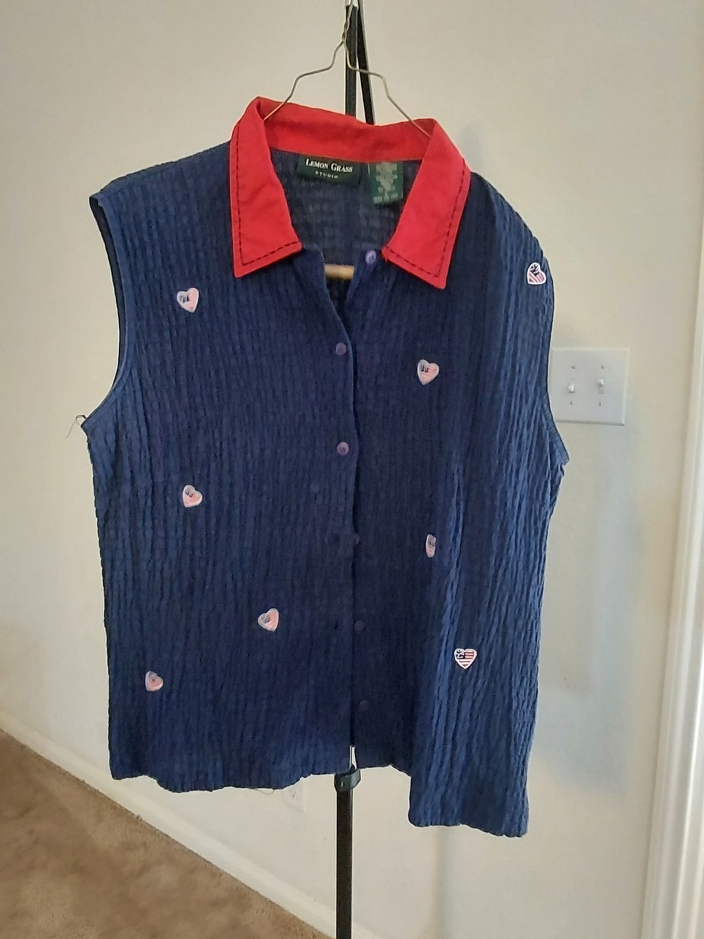 Button-Front Navy Sleeveless Tank with Red Collar and Heart Appliqués